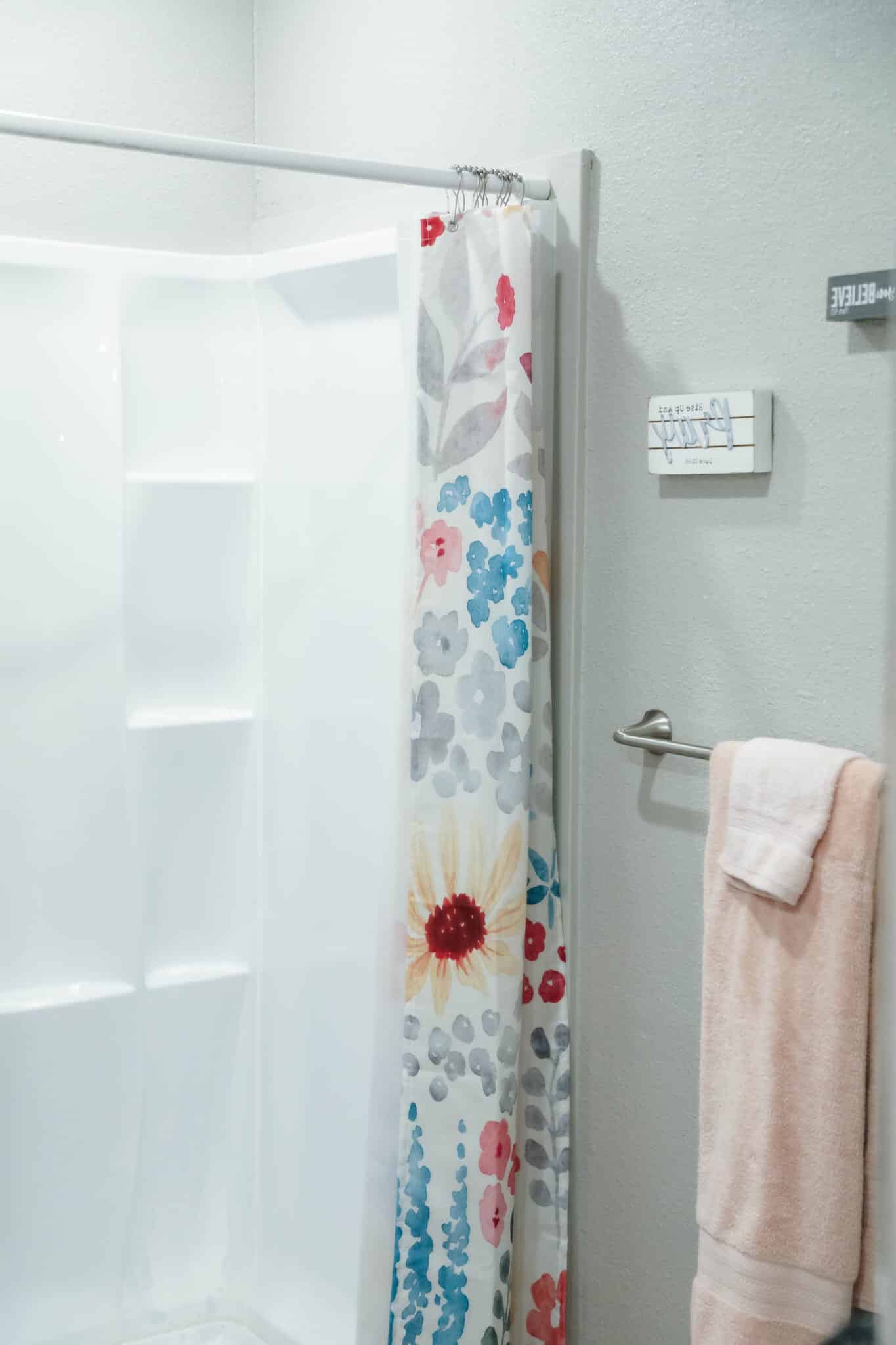 Newbury Place Apartments-L-10