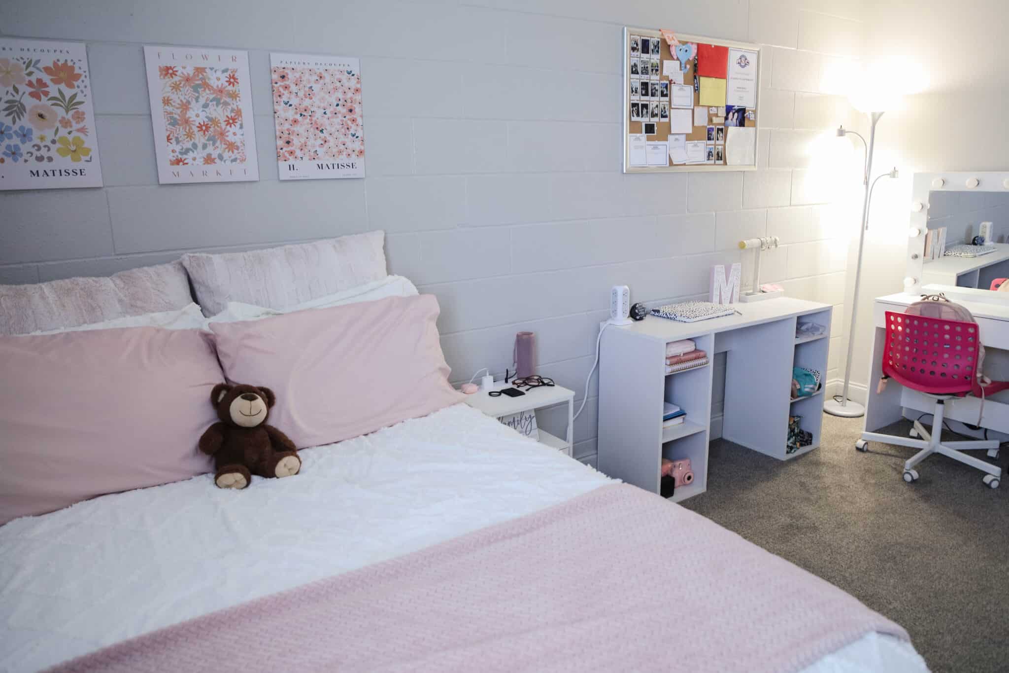 Newbury Place Apartments-L-14