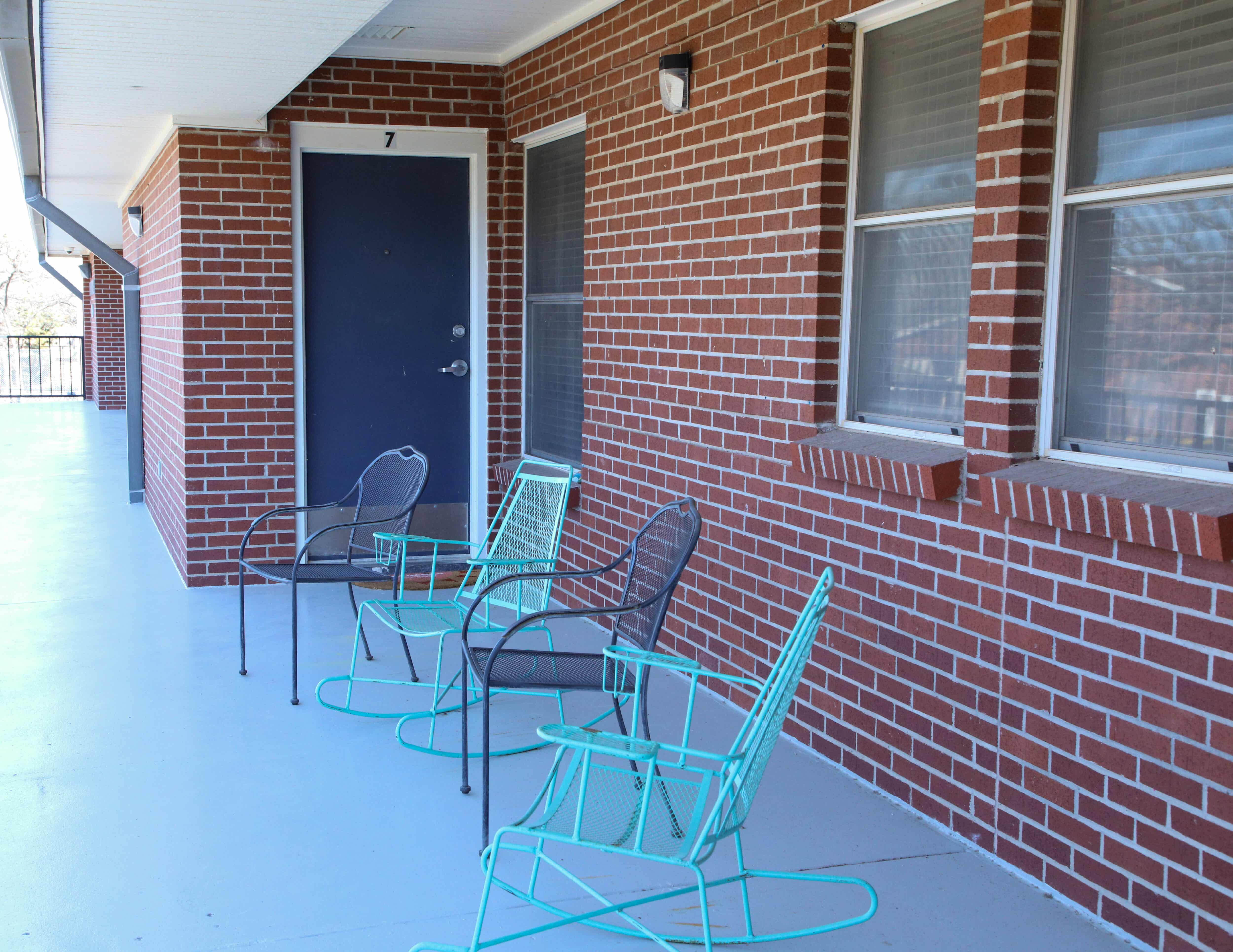 Newbury Place Apartments-L-40