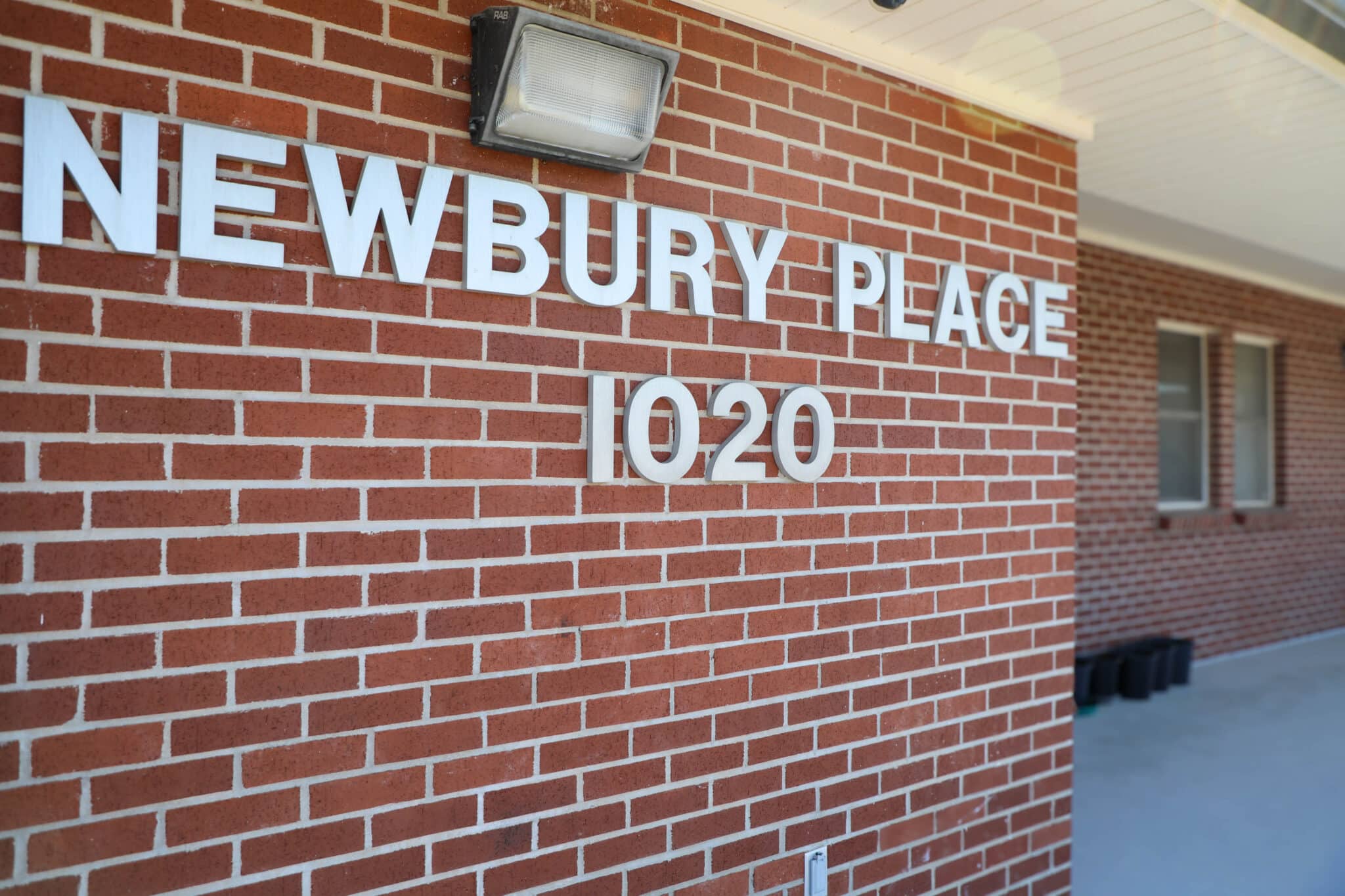 Newbury Place Apartments-L-62