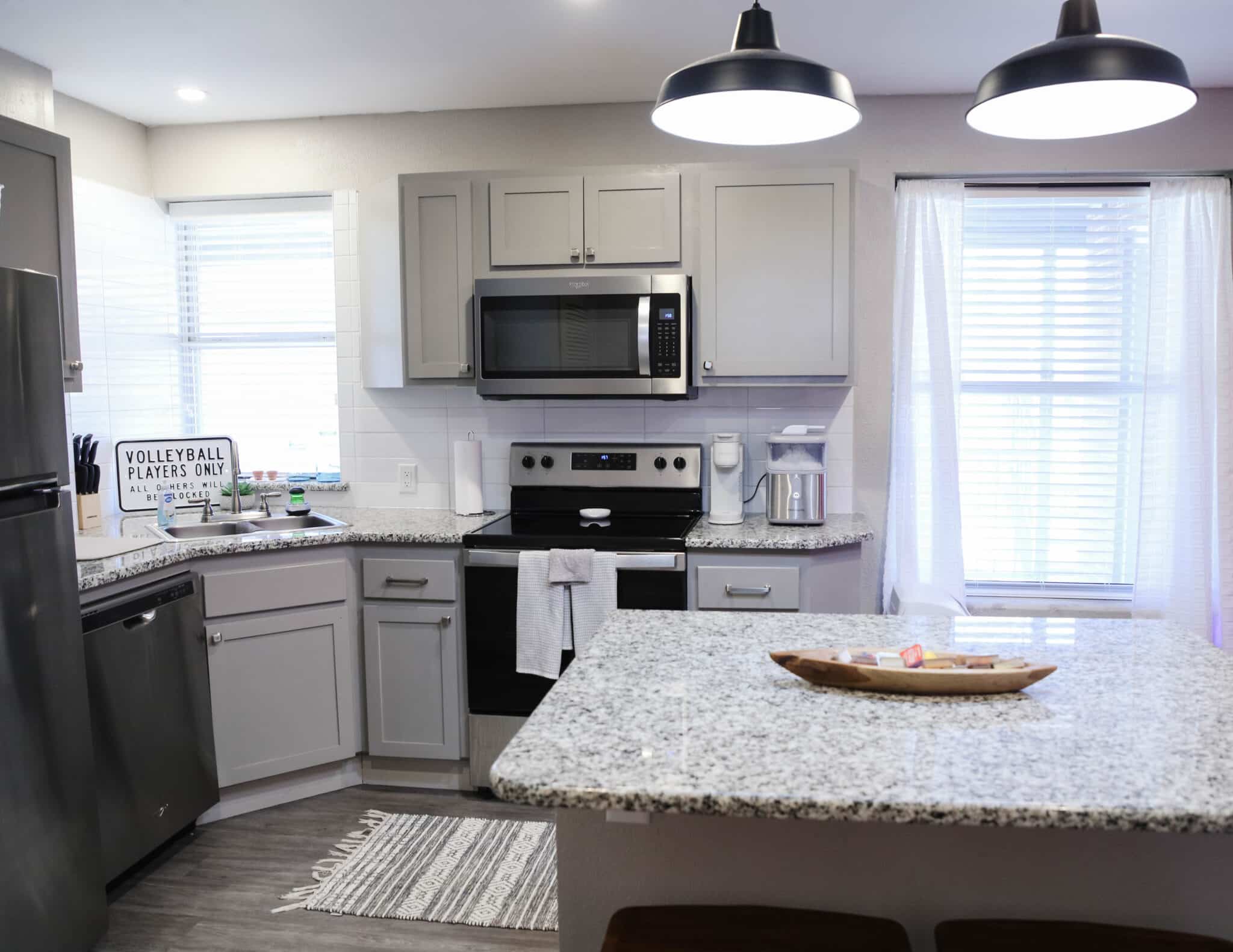 Newbury Place Apartments-L-8