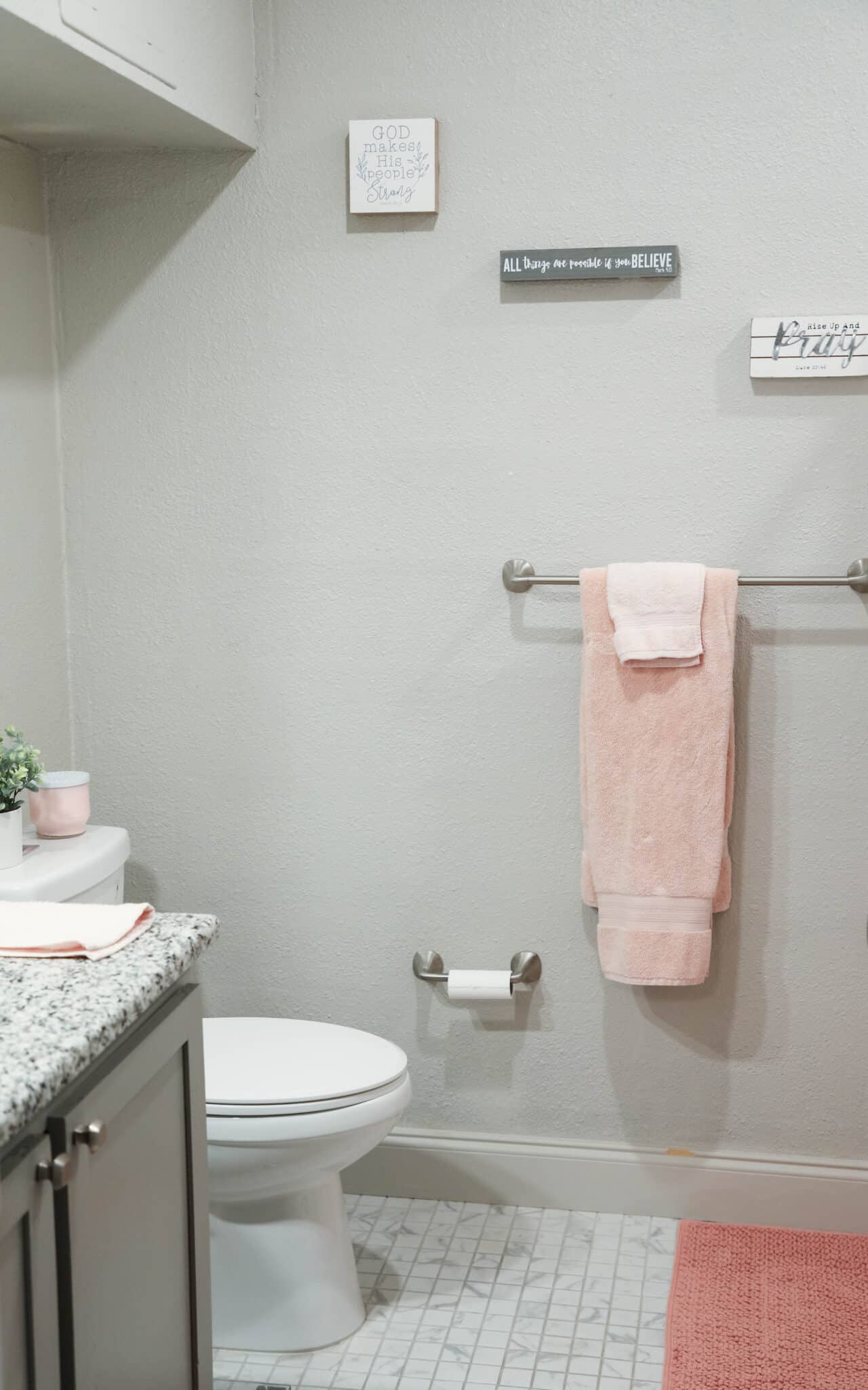 Newbury Place Apartments-L-9