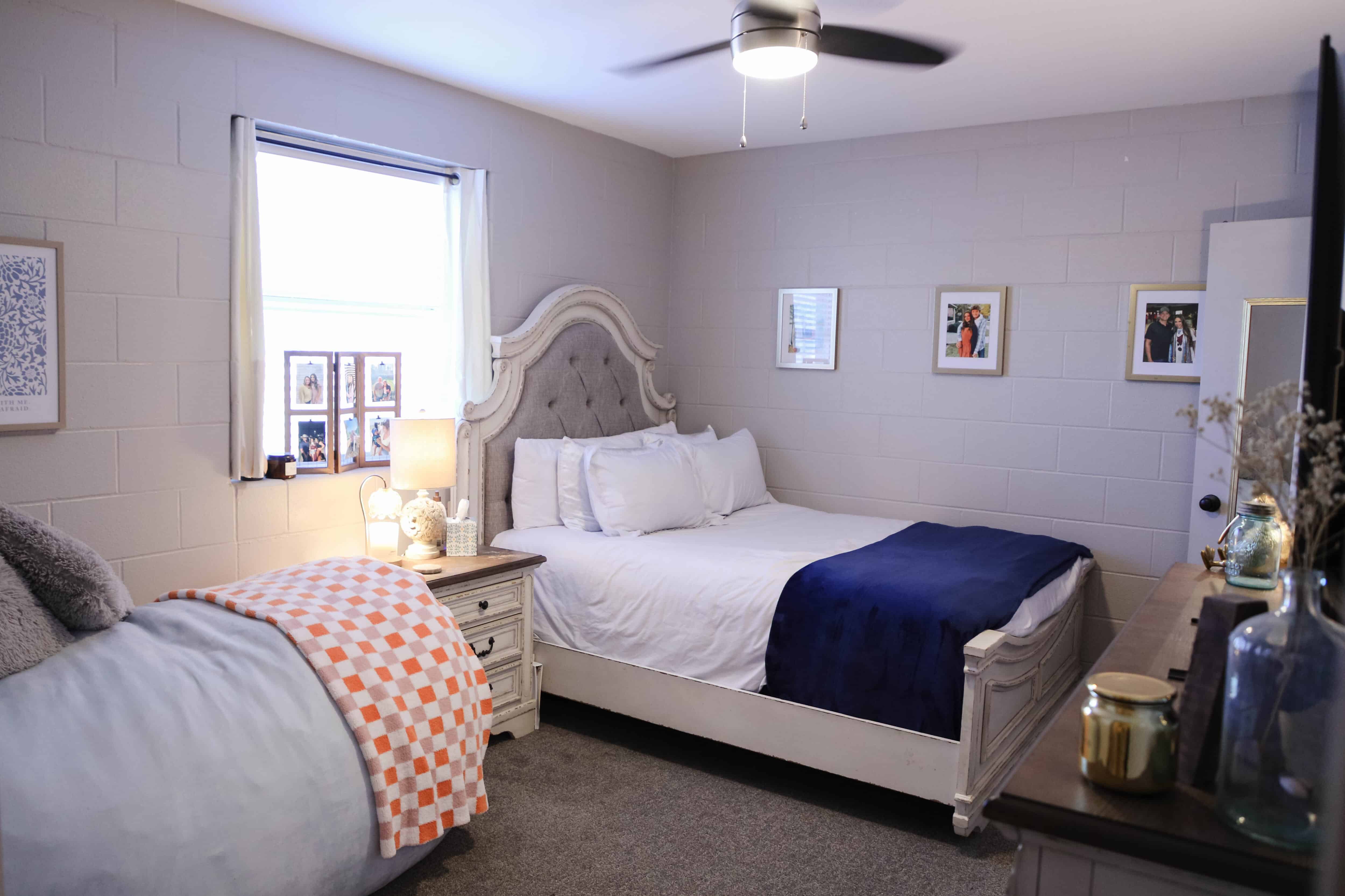 Newbury Place Apartments-L-26