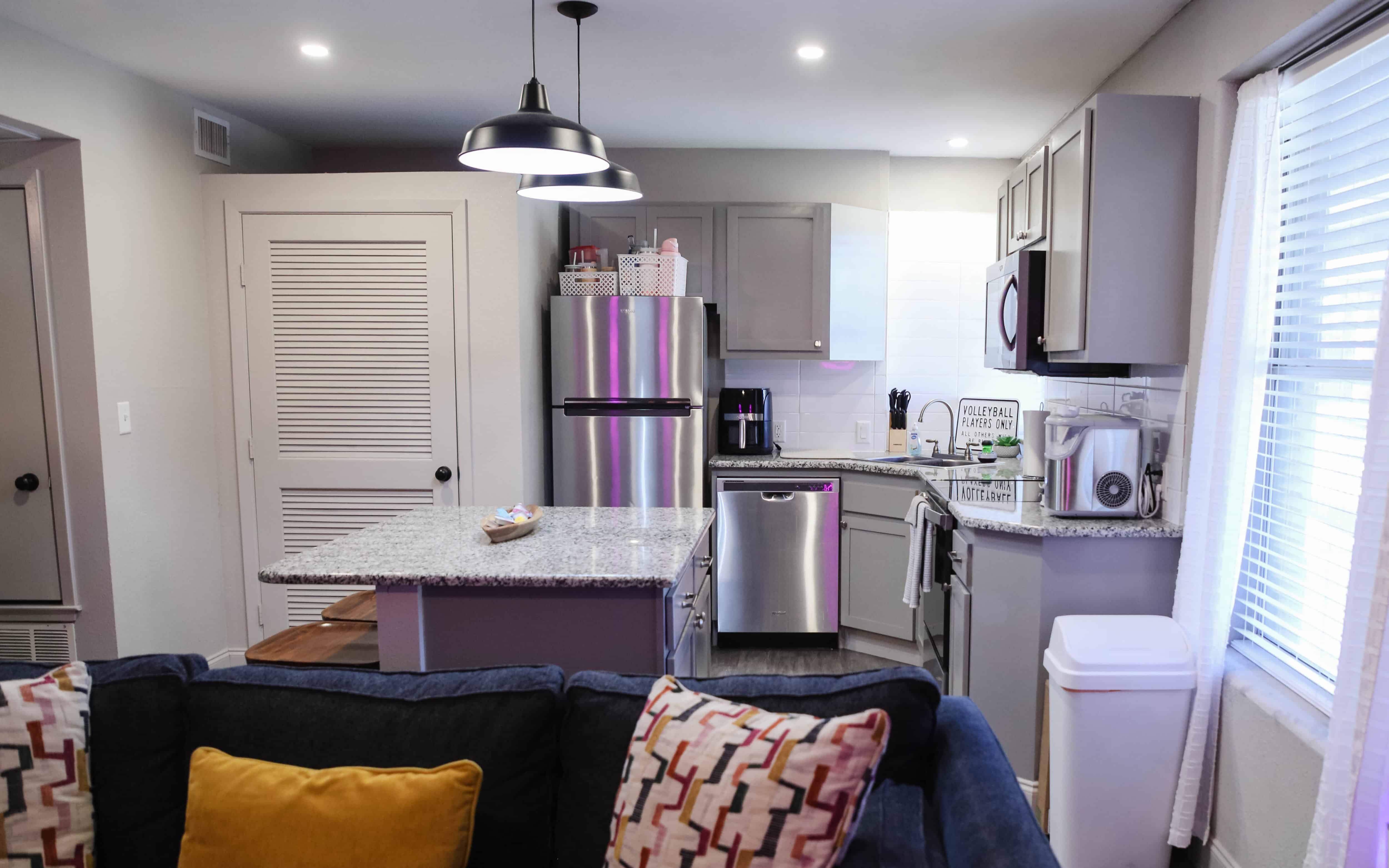 Newbury Place Apartments-L-7