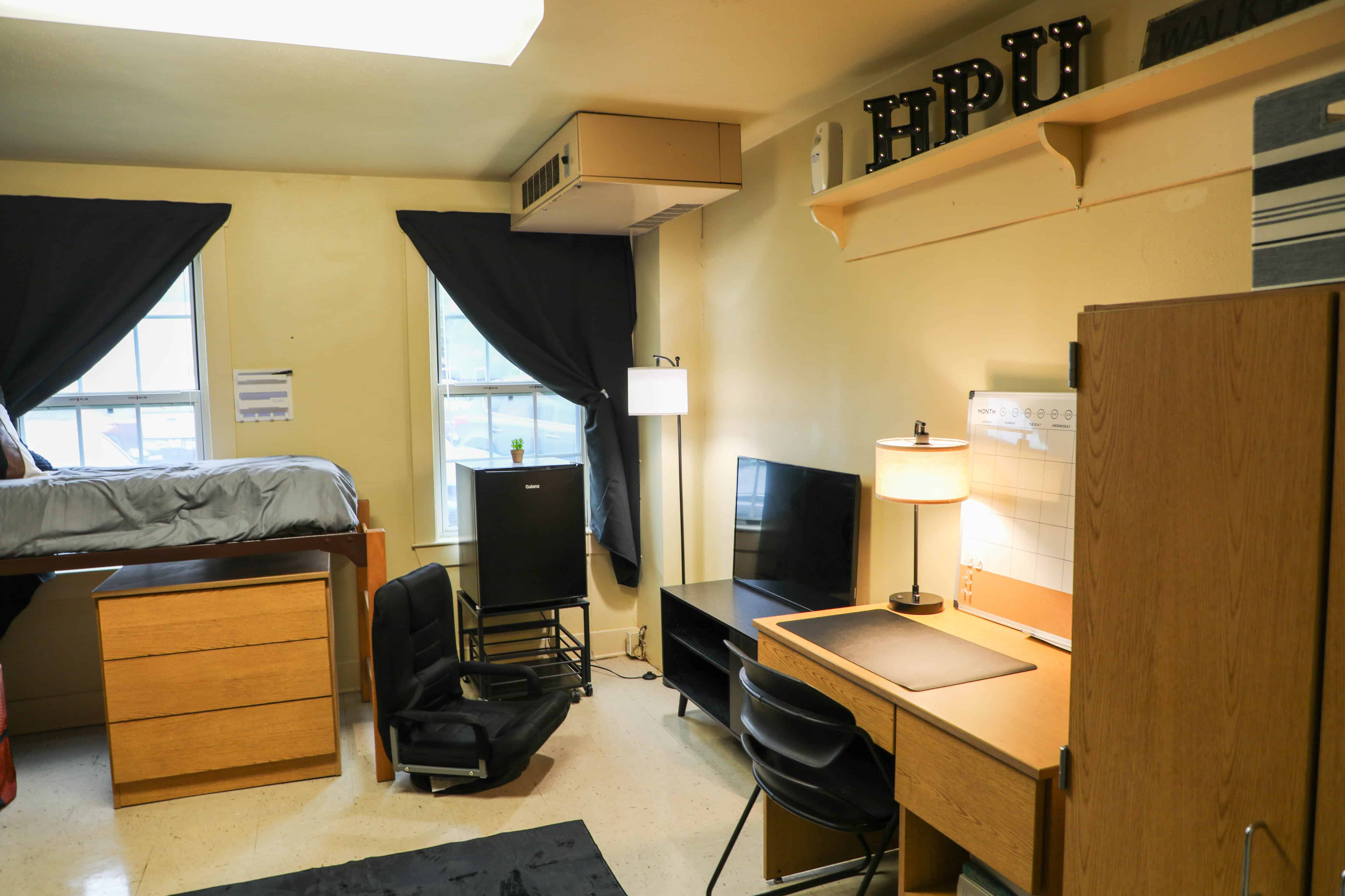 Taylor Showroom-L-2